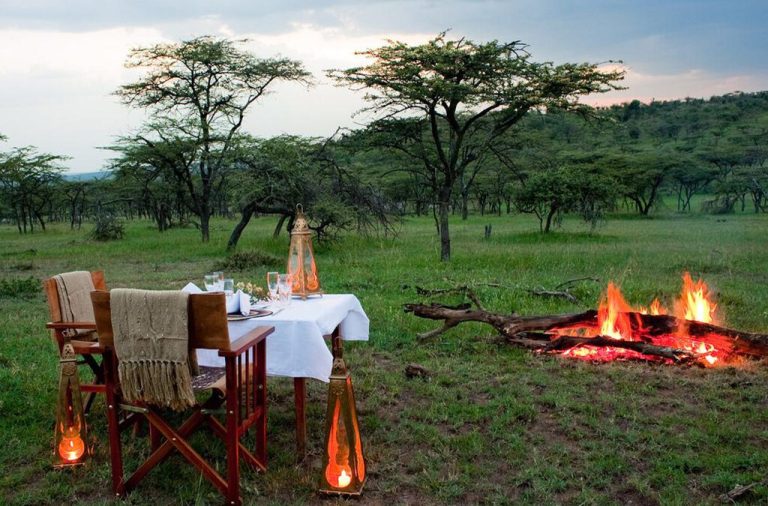 Bush-dining-Experience-in-the-Masai-Mara-1024x675